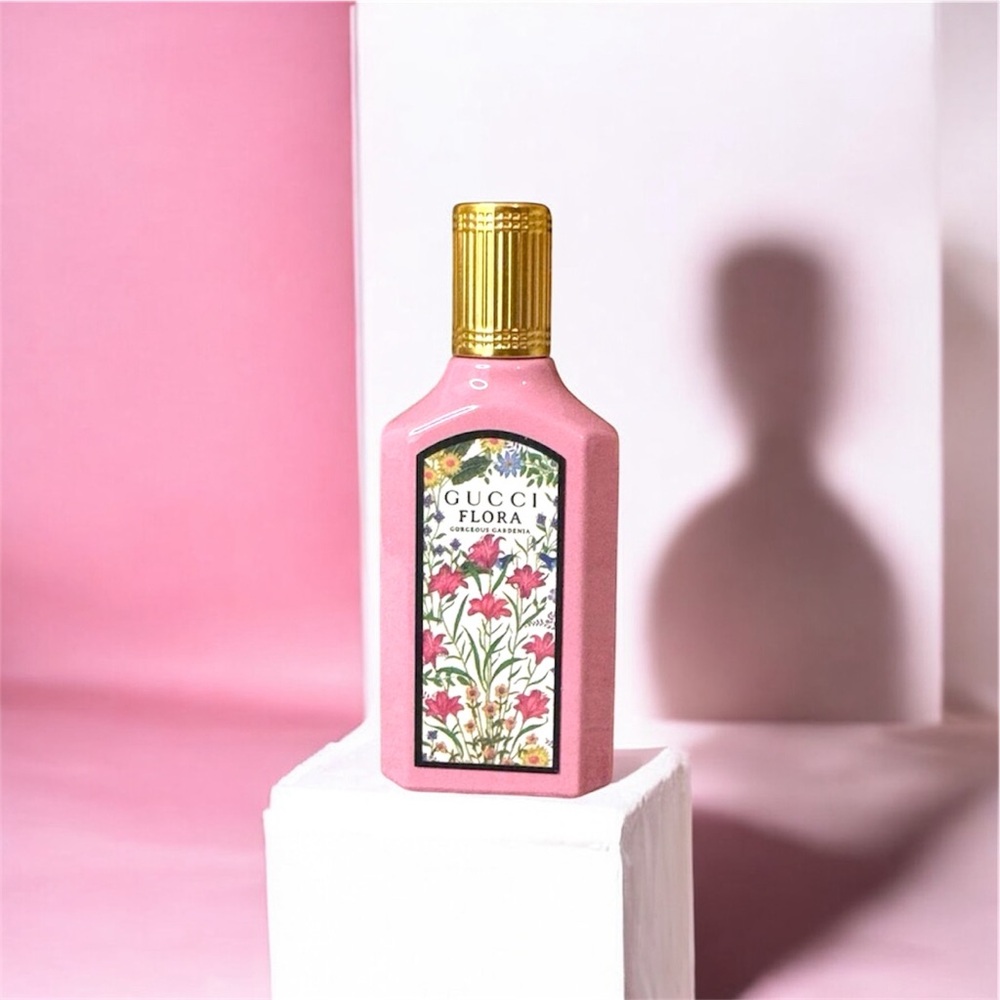 NIB! Gucci Flora Gorgeous Gardenia-E.D.P. -5ML/.16FL OZ MINI - Picture 2 of 5